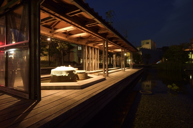 片山津温泉 足湯えんがわ 夜