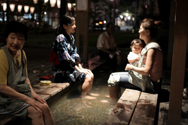 片山津温泉 足湯えんがわ 夜