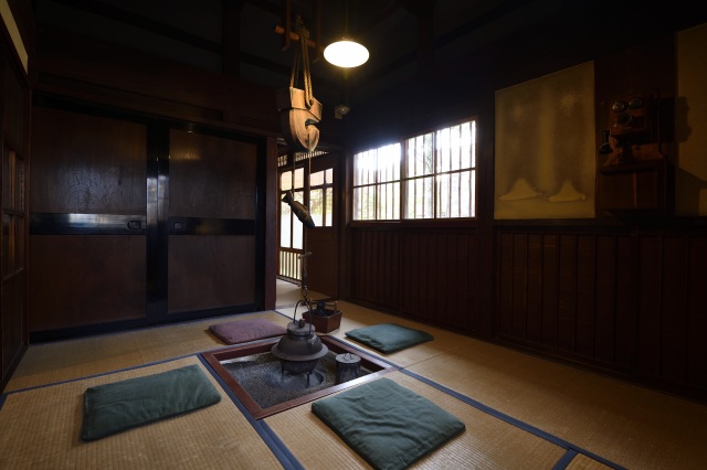 魯山人寓居跡 いろは草庵　内観