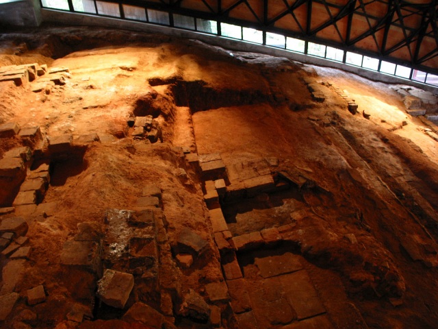 九谷窯跡展示館 内観