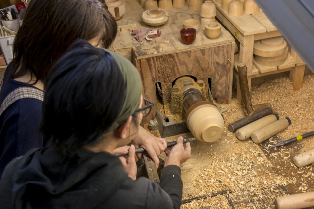 山中漆器 ろくろ挽き