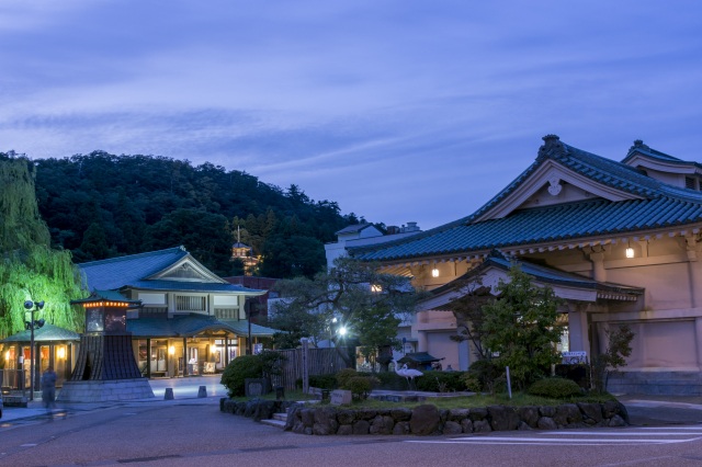 山中温泉 菊の湯 ライトアップ