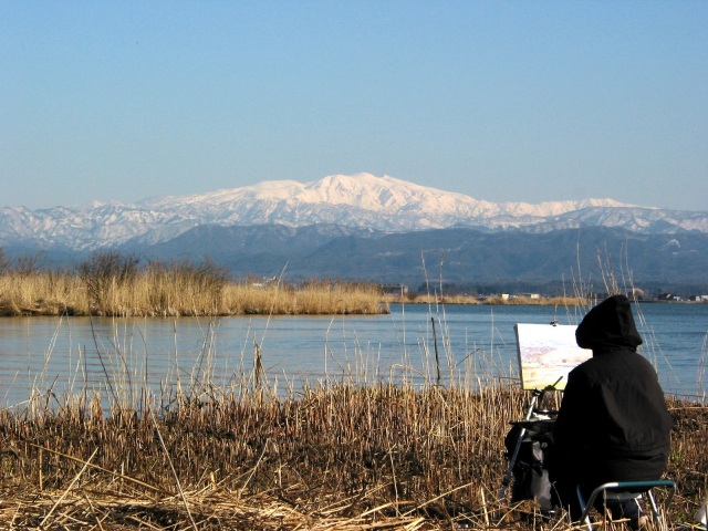 柴山潟から見た白山