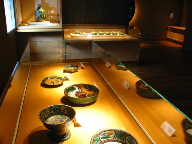 石川県九谷焼美術館 内観