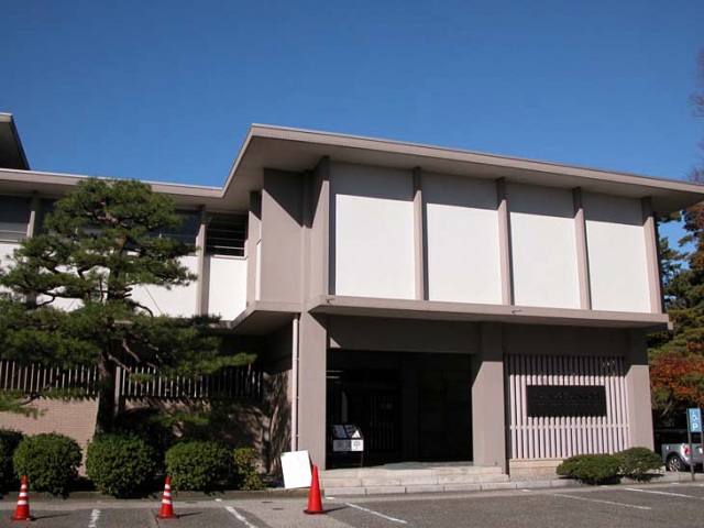いしかわ生活工芸ミュージアム　石川県立伝統産業工芸館