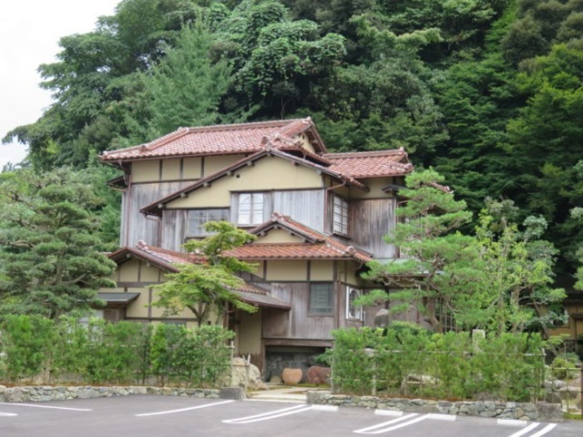 片野鴨池の坂網猟 -坂網猟を守った人々- ~大聖寺鴻玉荘~